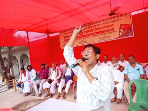 बिहार से गरीबी को दूर करने के लिए भूमिसुधार है जरूरी: धीरेंद्र झा